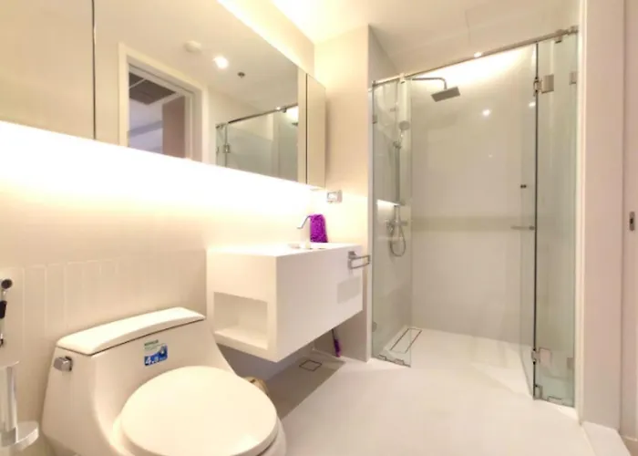 アパート Sukhumvit 11#luxury#pool#gym#bts Nana&mrt Sukhumvit#1br#max2ppl *