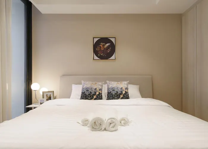 Sukhumvit 11#luxury#pool#gym#bts Nana&mrt Sukhumvit#1br#max2ppl * バンコク都