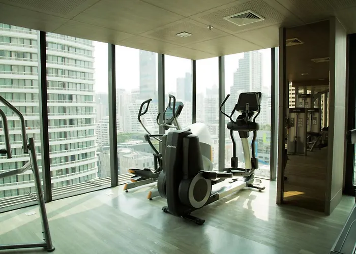 Sukhumvit 11#luxury#pool#gym#bts Nana&mrt Sukhumvit#1br#max2ppl アパート