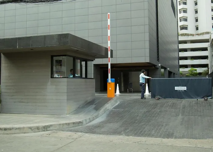 アパート Sukhumvit 11#luxury#pool#gym#bts Nana&mrt Sukhumvit#1br#max2ppl バンコク都