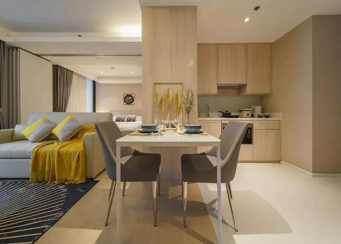Sukhumvit 11#luxury#pool#gym#bts Nana&mrt Sukhumvit#1br#max2ppl アパート *