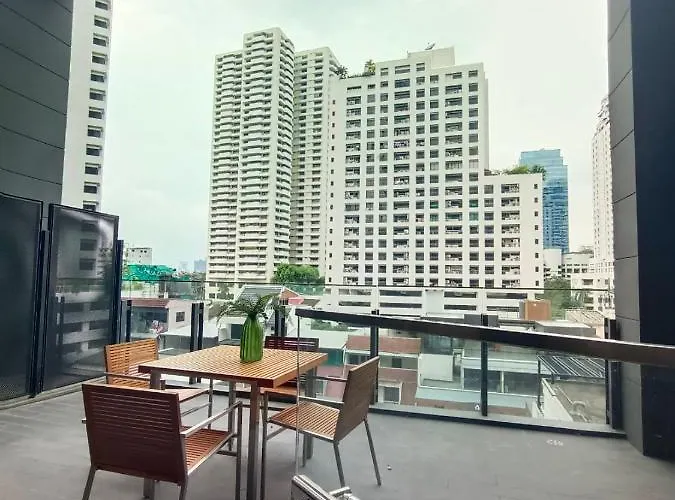 アパート Sukhumvit 11#luxury#pool#gym#bts Nana&mrt Sukhumvit#1br#max2ppl *