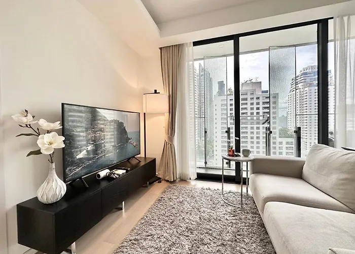 アパート Sukhumvit 11#luxury#pool#gym#bts Nana&mrt Sukhumvit#1br#max2ppl *
