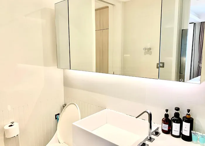 Sukhumvit 11#luxury#pool#gym#bts Nana&mrt Sukhumvit#1br#max2ppl アパート *