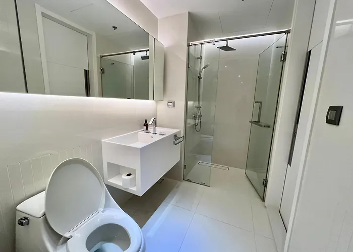 アパート Sukhumvit 11#luxury#pool#gym#bts Nana&mrt Sukhumvit#1br#max2ppl