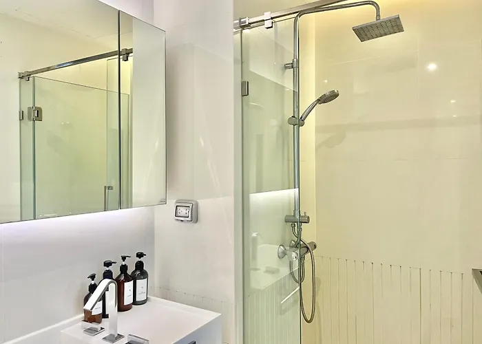 Sukhumvit 11#luxury#pool#gym#bts Nana&mrt Sukhumvit#1br#max2ppl アパート