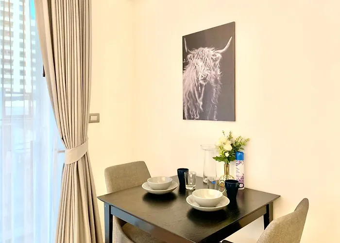 Sukhumvit 11#luxury#pool#gym#bts Nana&mrt Sukhumvit#1br#max2ppl アパート *