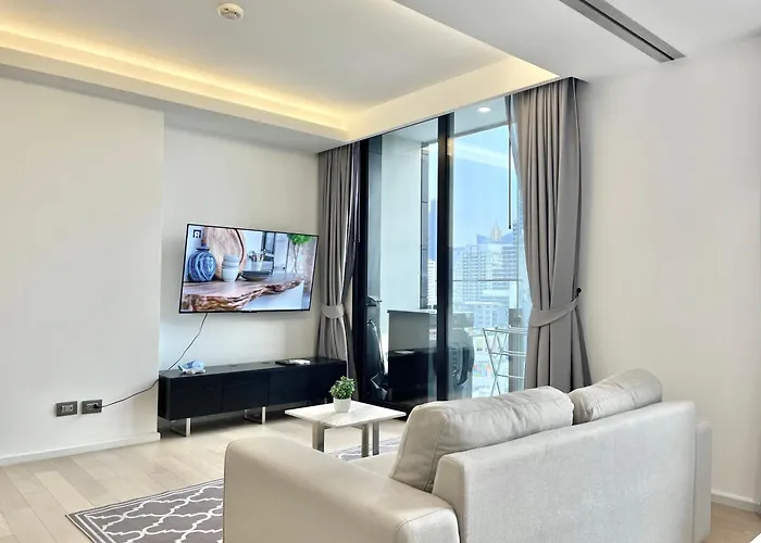 アパート Sukhumvit 11#luxury#pool#gym#bts Nana&mrt Sukhumvit#1br#max2ppl *