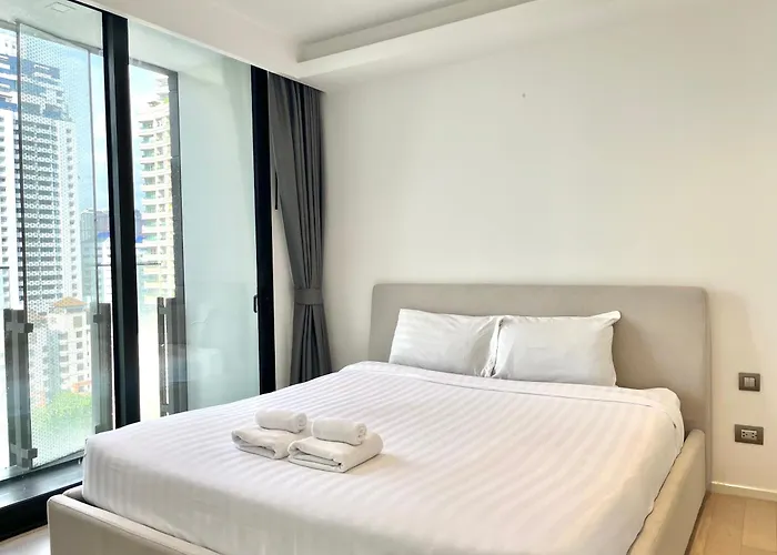 アパート Sukhumvit 11#luxury#pool#gym#bts Nana&mrt Sukhumvit#1br#max2ppl バンコク都